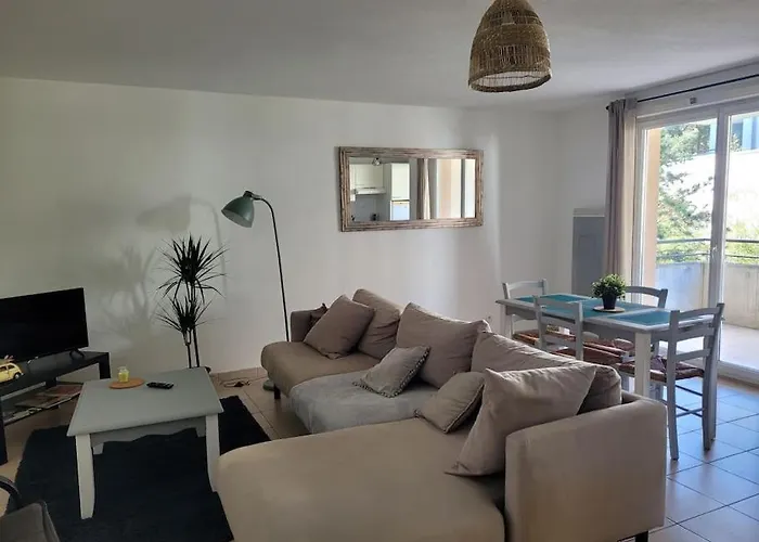 Apartament T3 Proche Bus Et Tram